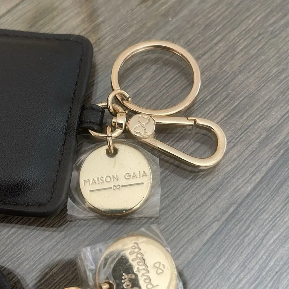 Maisin Gaja Handbag Tags Hangbag Charms Key Chains Faux Black Leather Gold-tone